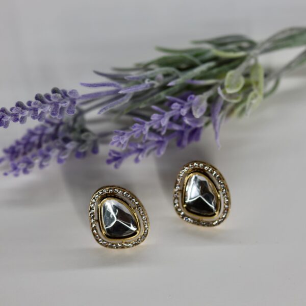 Chandani Stud Earrings