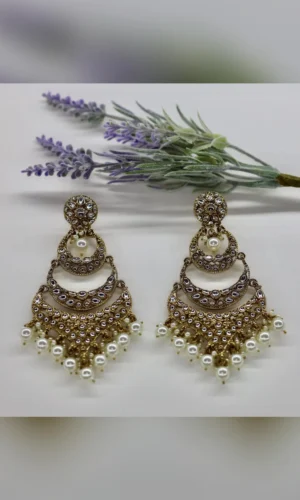Jivika Earrings in Pearl