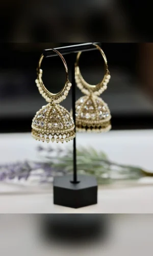 Rihan Drop Earring in Clear