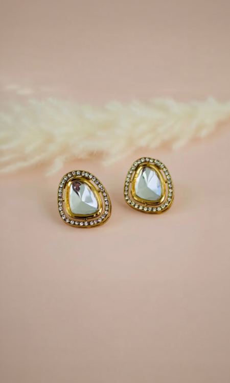 Chandani Stud Earrings