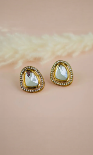 Chandani Stud Earrings