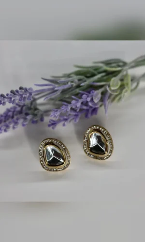 Chandani Stud Earrings